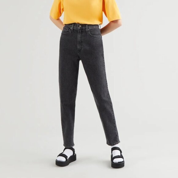 Black Levi's High-Waisted Taper jeans - Picture 1 of 9